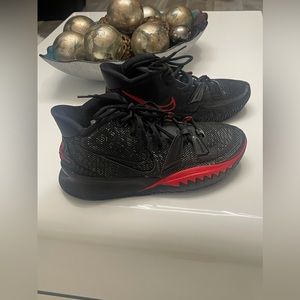 Nike Kyrie 7